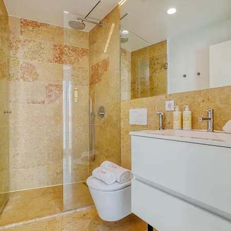 Apartament New! Modern & Chic Alfama Lizbona